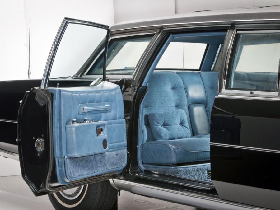  Lincoln Continental Presidential Limousine 1972 года  (фото 3 из 4)